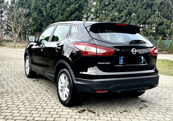 Nissan Qashqai cena 45900 przebieg: 89555, rok produkcji 2015 z Ostrołęka małe 137